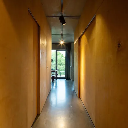 B10 Metro Stadion Narodowy Parking Free