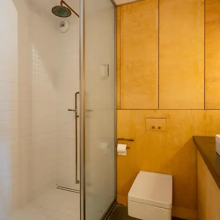 B10 Metro Stadion Narodowy Parking Free Warschau