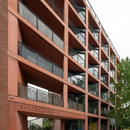 B10 Metro Stadion Narodowy Parking Free Warschau